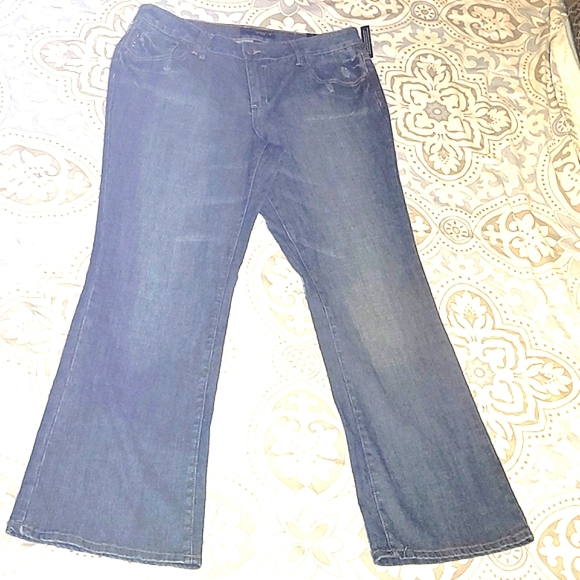 Venzia Blue Jeans Stretch Flare Plus High Rise Long NEW 5 pocket sz 18 NWT - Picture 1 of 7